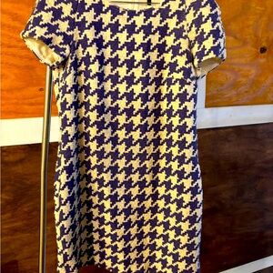 High quality material. Sz XS. Dress